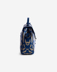 MARLY | Umhängetasche Maze cappuccino deep blau/silber - seitlich