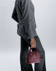 OETWIL | Handtasche antique rot/gold - ON BODY