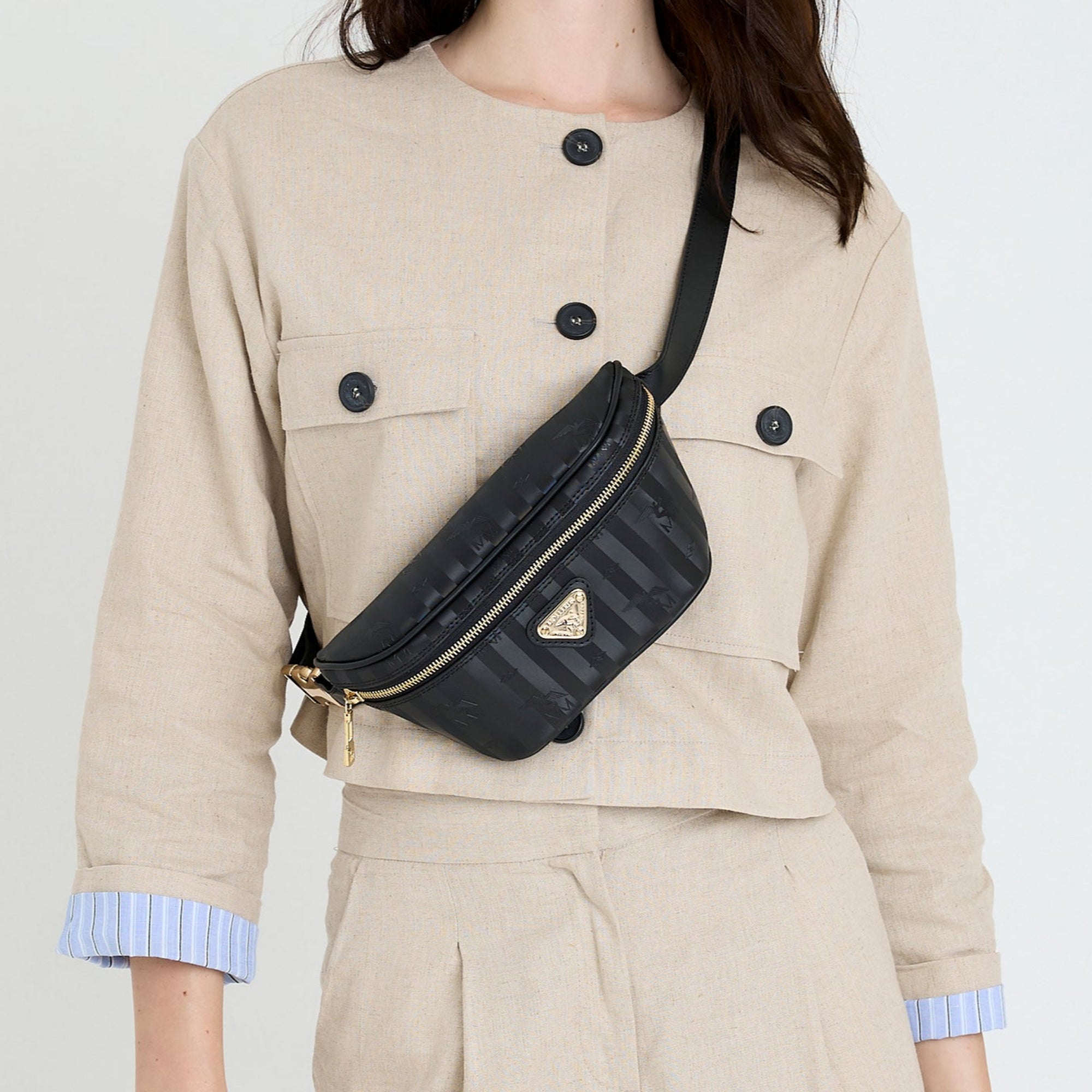 GRINDELWALD | Bauchtasche classic schwarz/gold - ON BODY