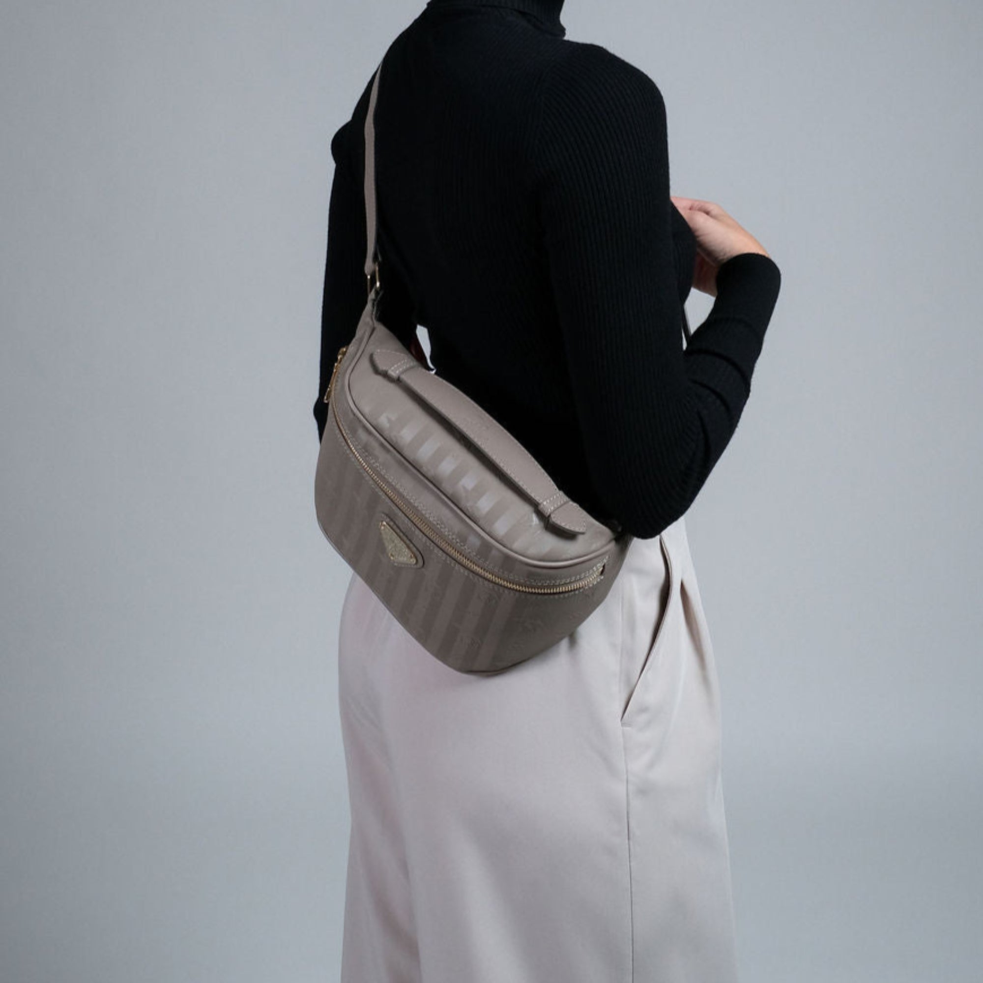 BRIENZ | Sac ceinture taupe/doré