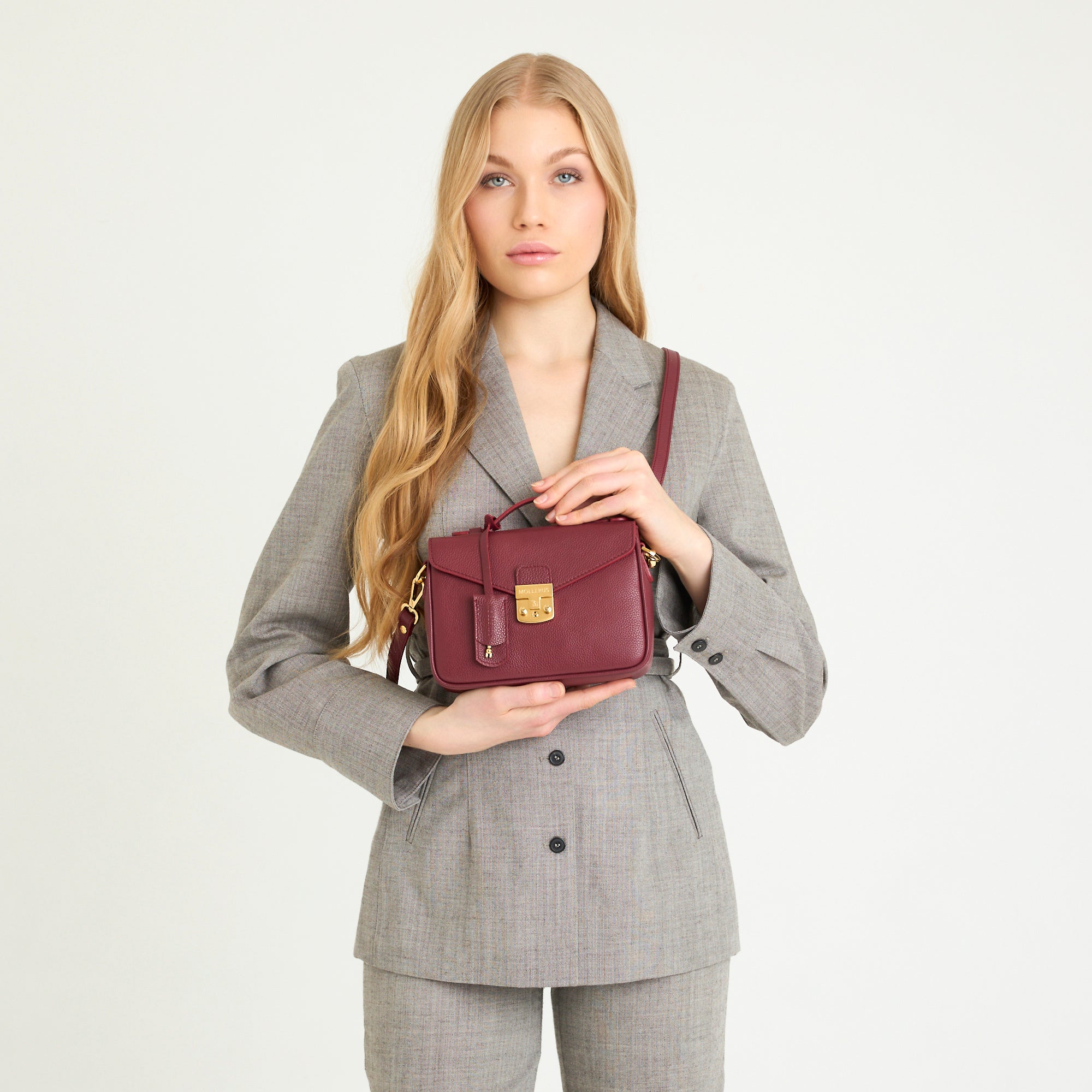 MEYRIN | Umhängetasche Kalbsleder antik rot/gold - on bofy