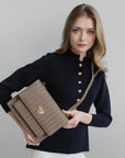 FEY | Umhängetasche taupe grau/gold - on body