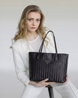 GENF | Shopper Diamonds classic schwarz/silber - getragen