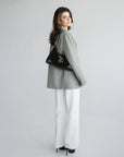 GSTAAD | Schultertasche Wildleder classic schwarz/gold - full body
