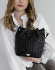 SION | Beuteltasche classic schwarz/silber - detail