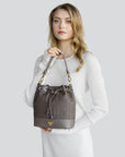 SION | Beuteltasche fango braun/gold - close up