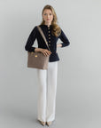 VALLON | Shopper taupe grau/gold - full body