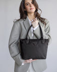WENGEN | Shopper Nylon classic schwarz/silber - close up