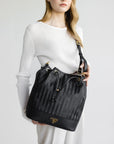 NIESEN | Beuteltasche classic schwarz/gold – Detail