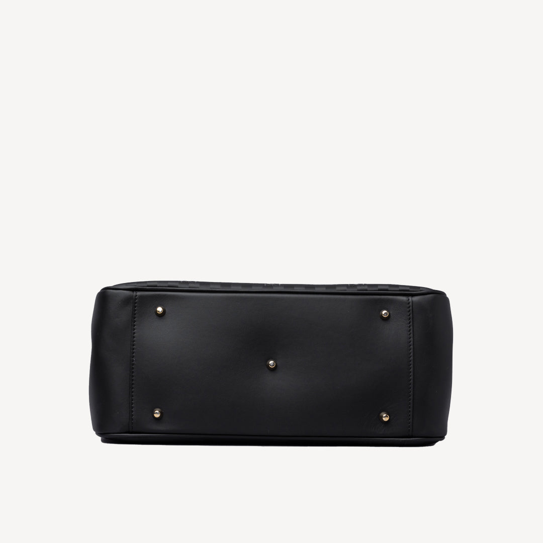 DONAT | Handtasche classic schwarz/silber - von unten