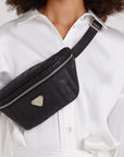 GRINDELWALD | Bauchtasche classic schwarz/silber - ON BODY