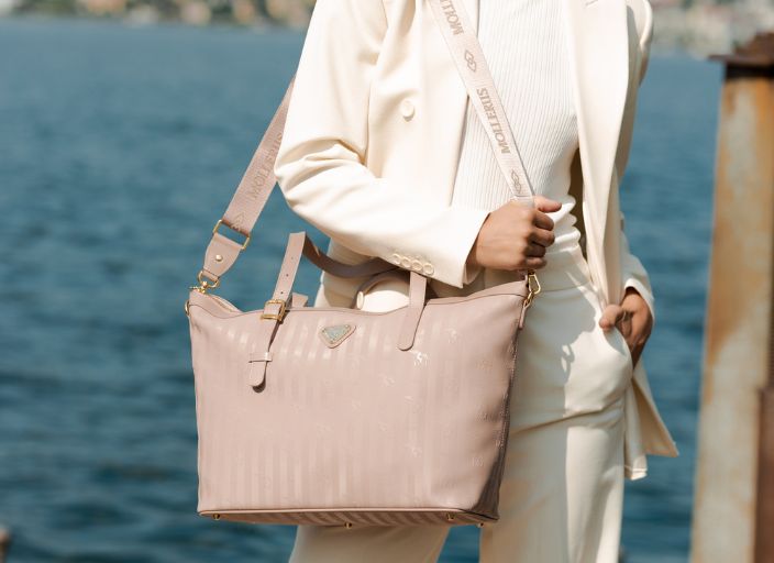 Maison Mollerus Shopper Giswil in soft rosé gold