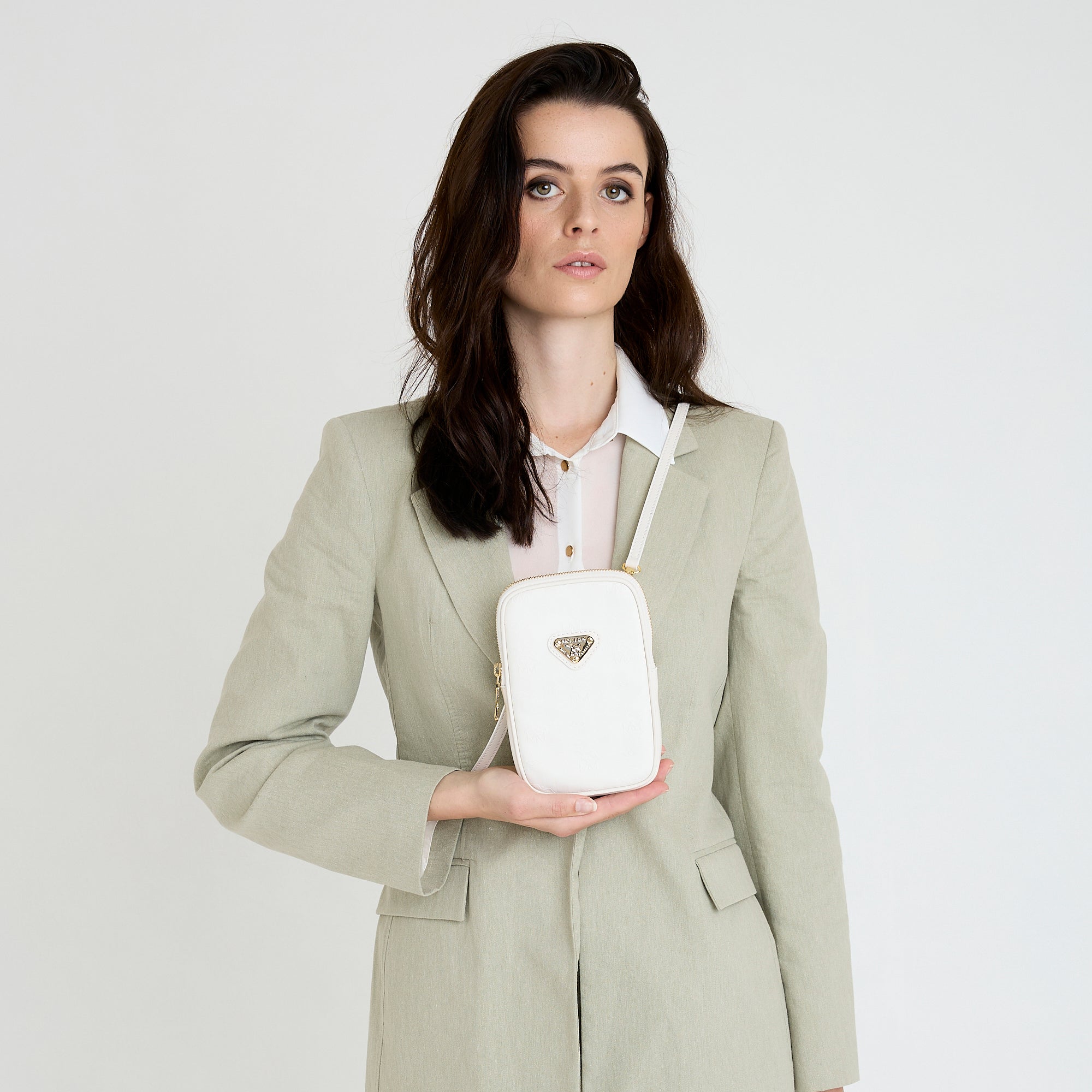 N: Snow weiss / gold