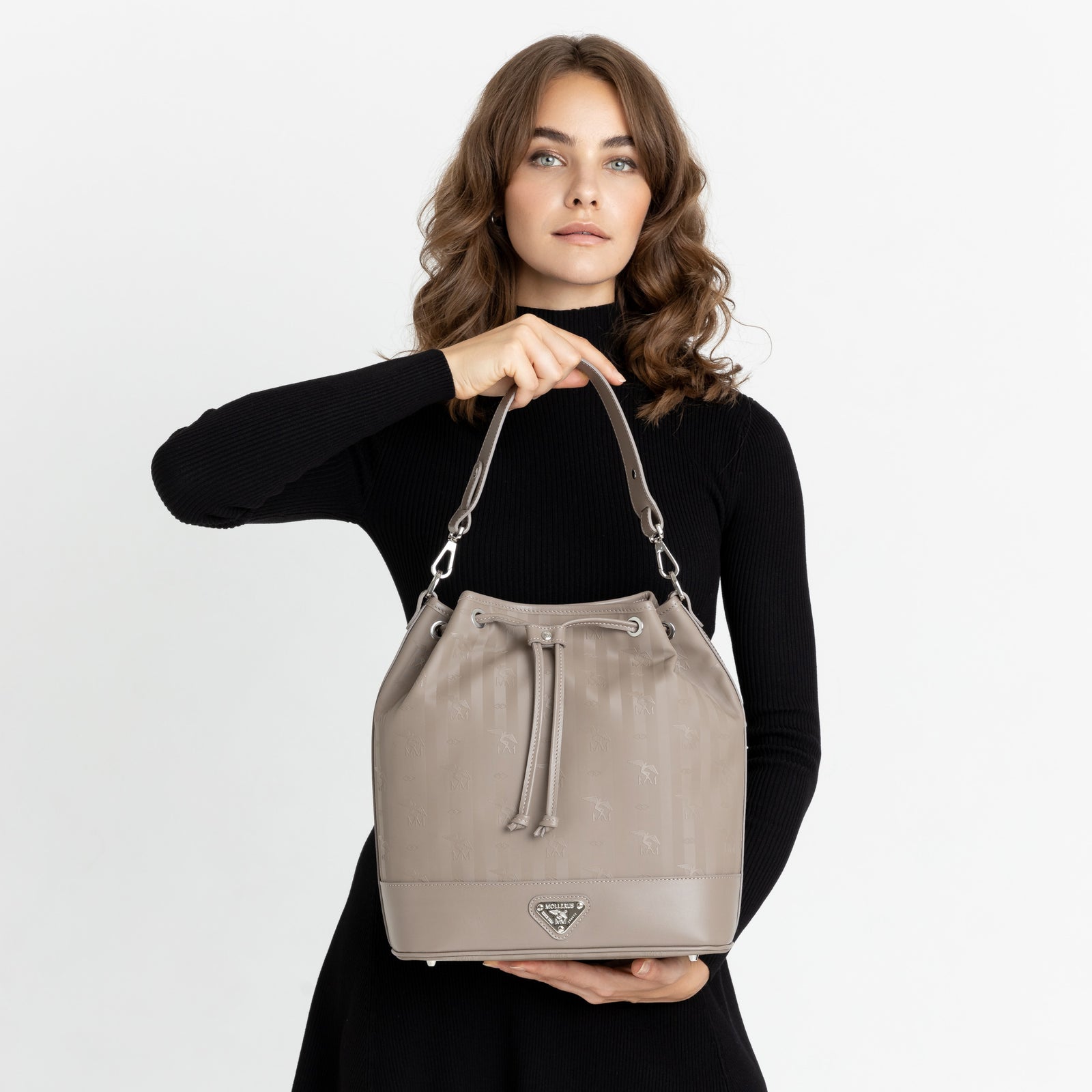 NIESEN | Beuteltasche taupe grau/silber - frontal