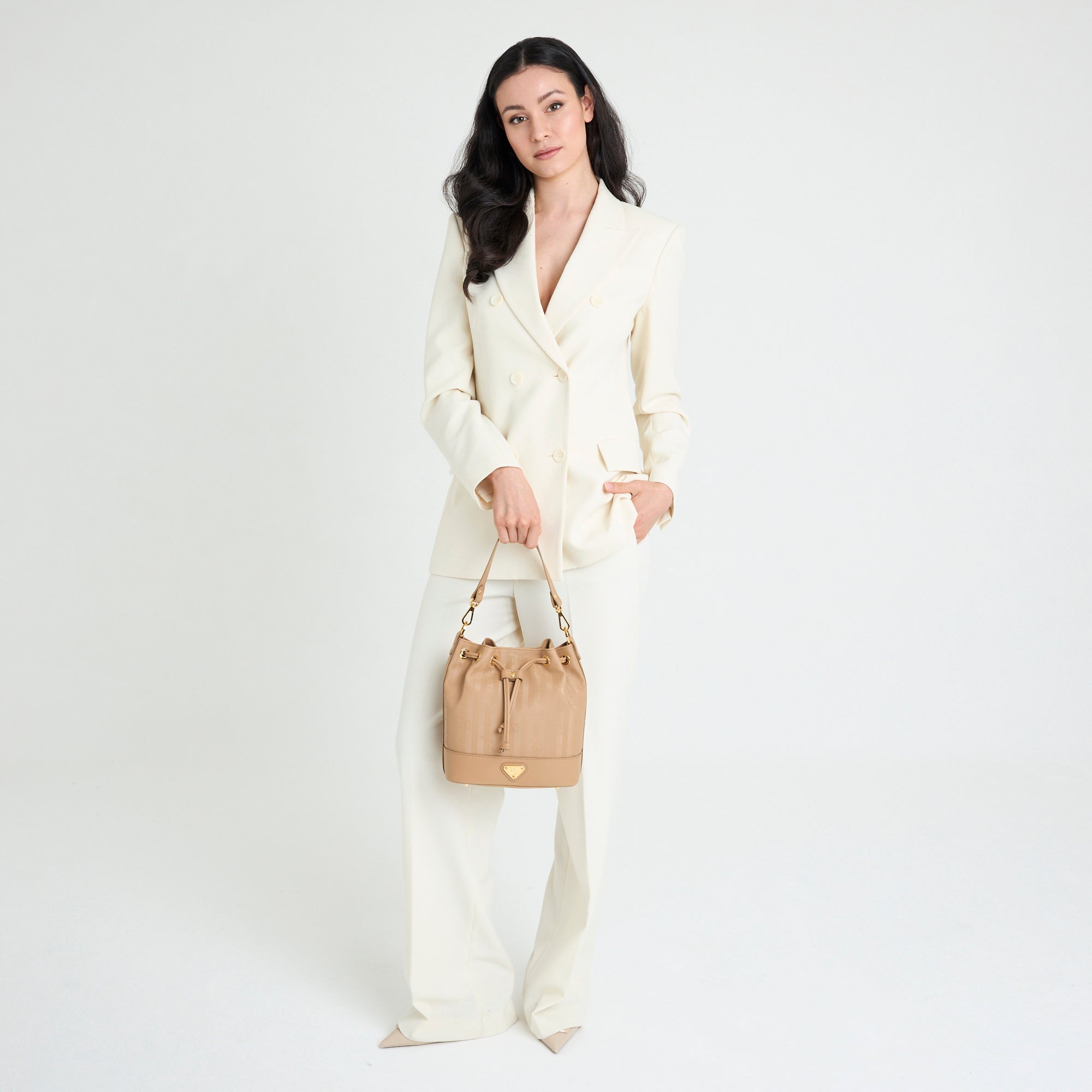 SION | Beuteltasche cappuccino beige/gold - full body