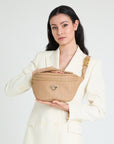 BRIENZ | Gürteltasche cappuccino beige/gold - on body