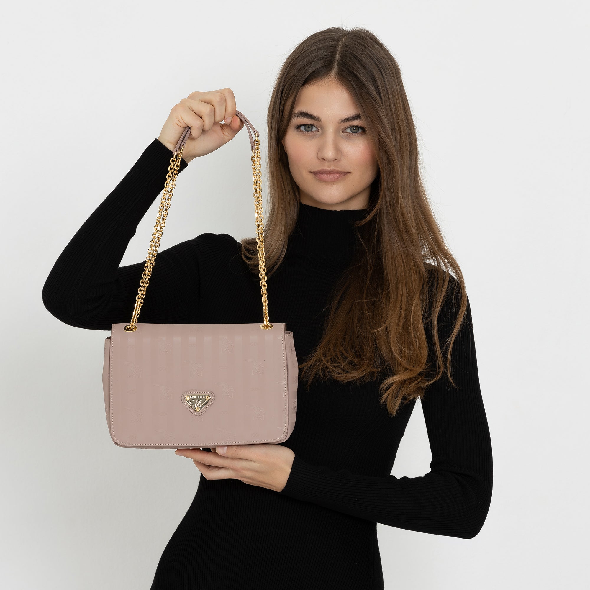 GOLDACH | Umhängetasche soft rosé/gold - on body