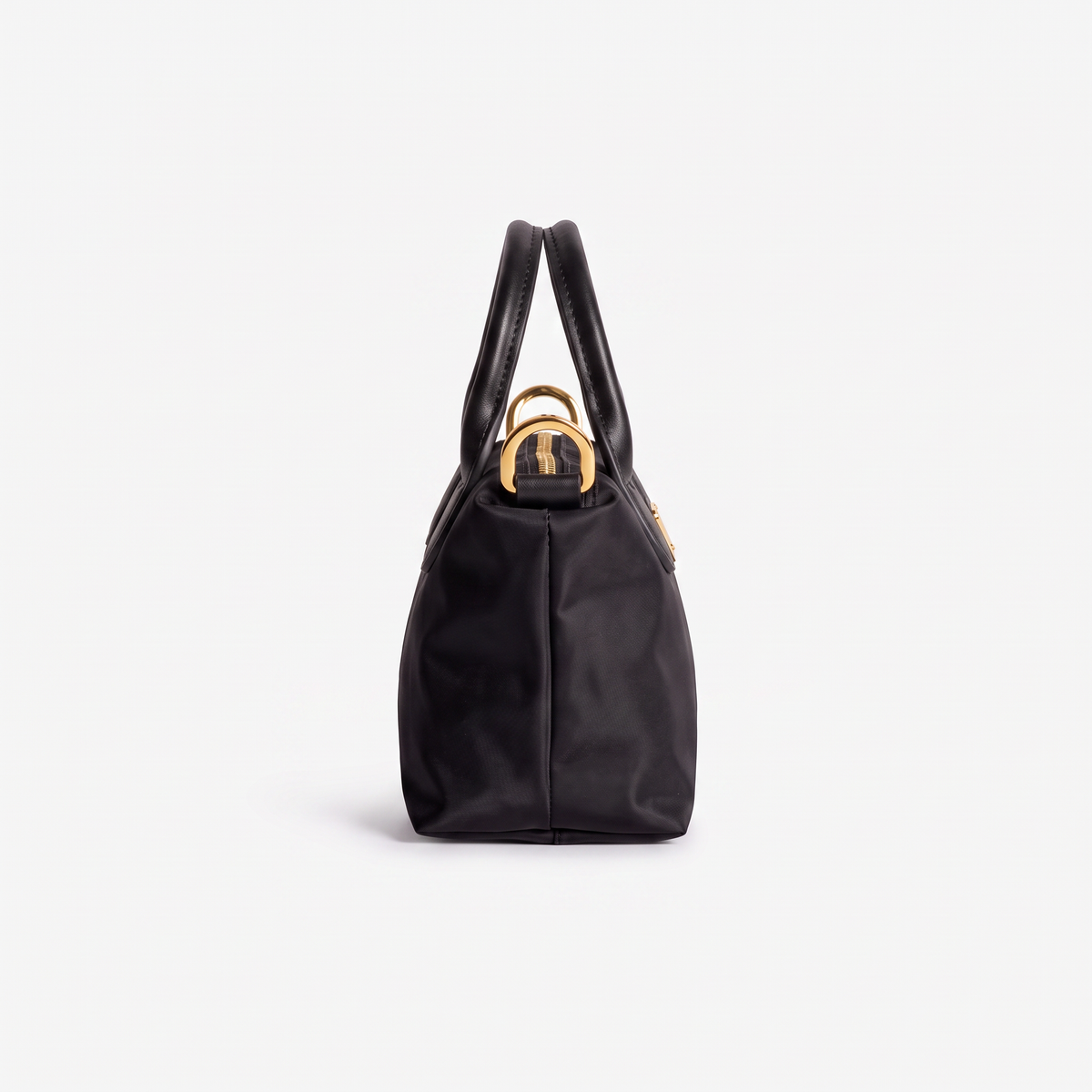 VALS | Umhängetasche Nylon classic schwarz/gold - von der Seite