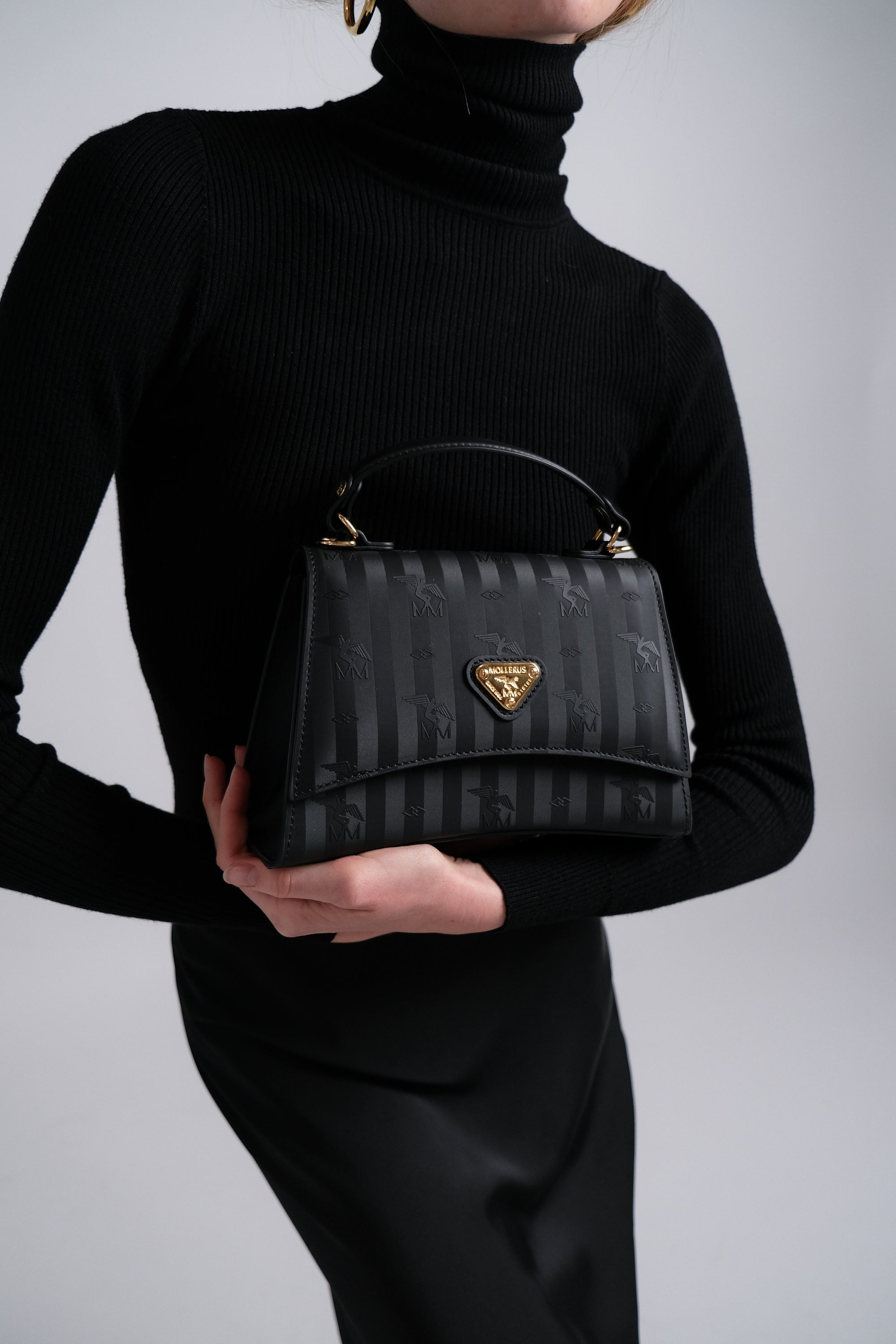 ROMONT | Umhängetasche classic schwarz/gold - front