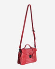 MARLY | Umhängetasche Croco coral pink/silber - seitlich hängend 