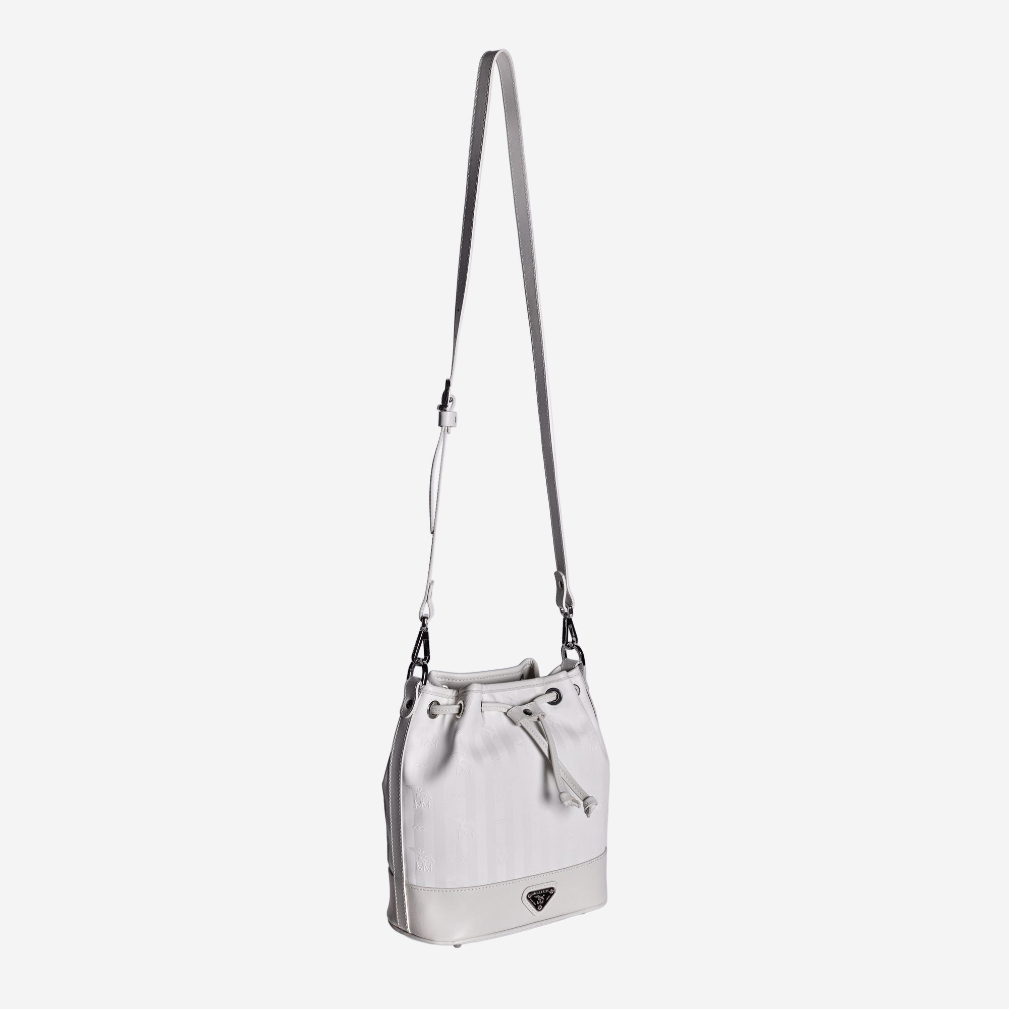 SION | Beuteltasche snow weiss/silber - seitlich hängend