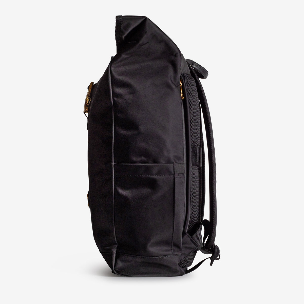 SOLOTHURN | Rucksack Nylon classic schwarz/gold - seitlich