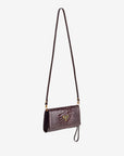 FRESENS | Clutch Croco burgundy braun/gold - hängend seite
