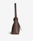 GSTAAD | Schultertasche Wildleder braun/gold - seitlich
