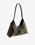 GSTAAD | Schultertasche Wildleder moosgrün/gold - hängend seite