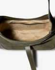 GSTAAD | Schultertasche Wildleder moosgrün/gold - innen