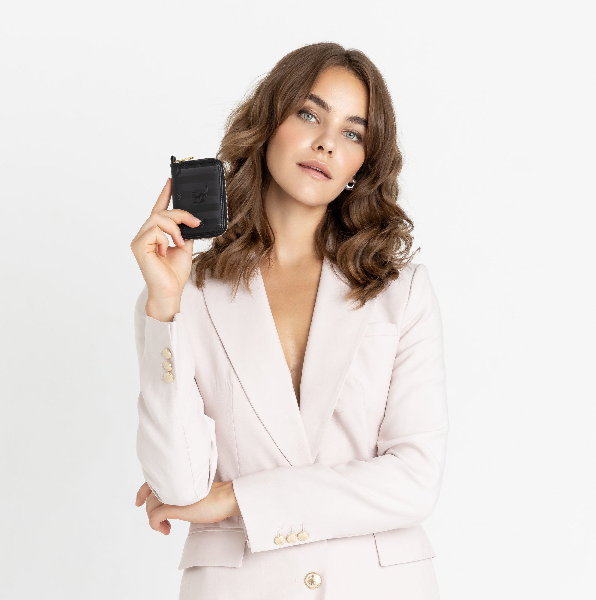 VALUNA | Kreditkartenetui classic schwarz/gold - on body 1