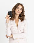 VALUNA | Kreditkartenetui classic schwarz/gold - on body 1