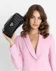 SERVAZ | Necessaire classic schwarz/silber - on body 1