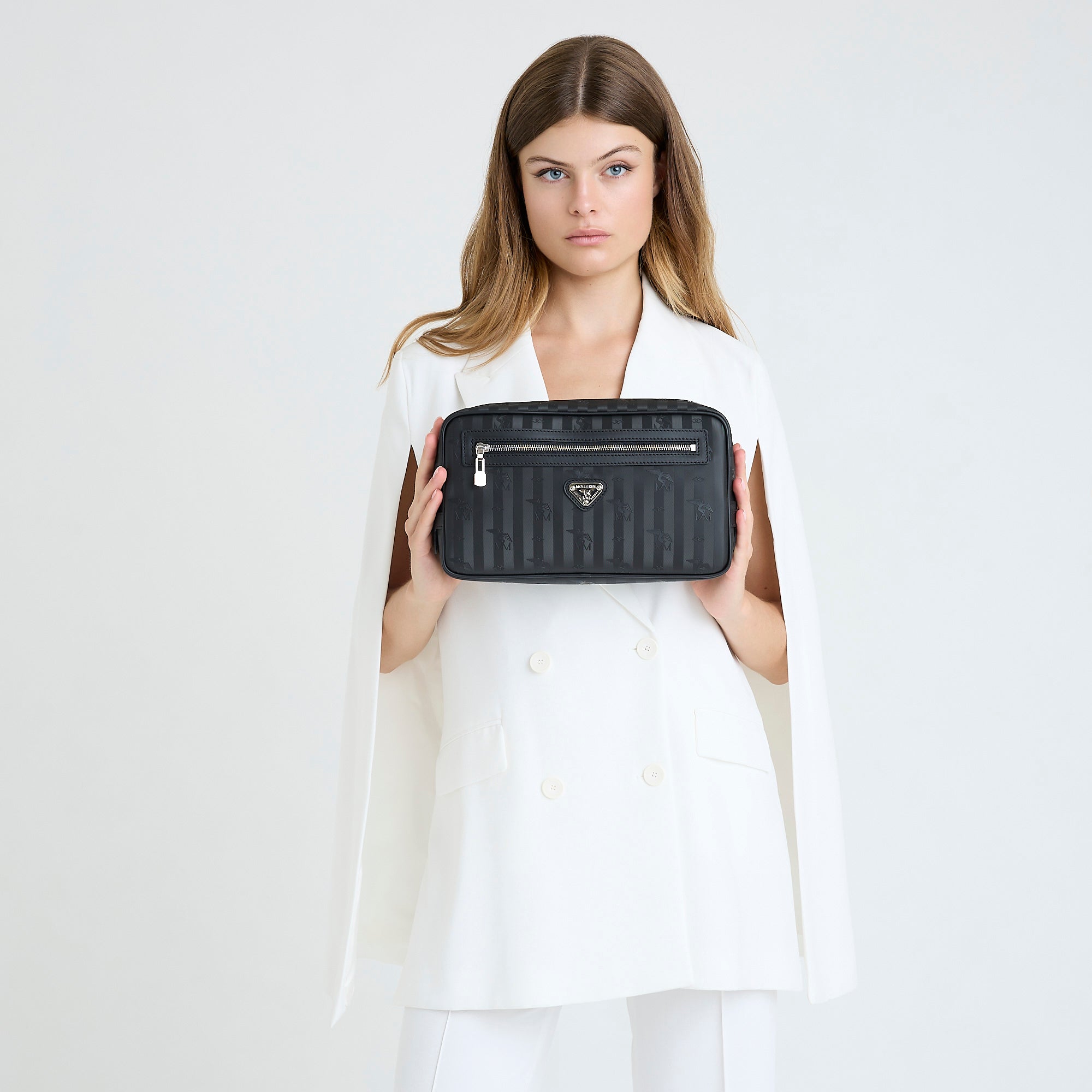 GURTEN | Necessaire classic schwarz/silber - ON BODY