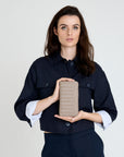 CLARIDEN | Portemonnaie taupe grau/gold - ON BODY