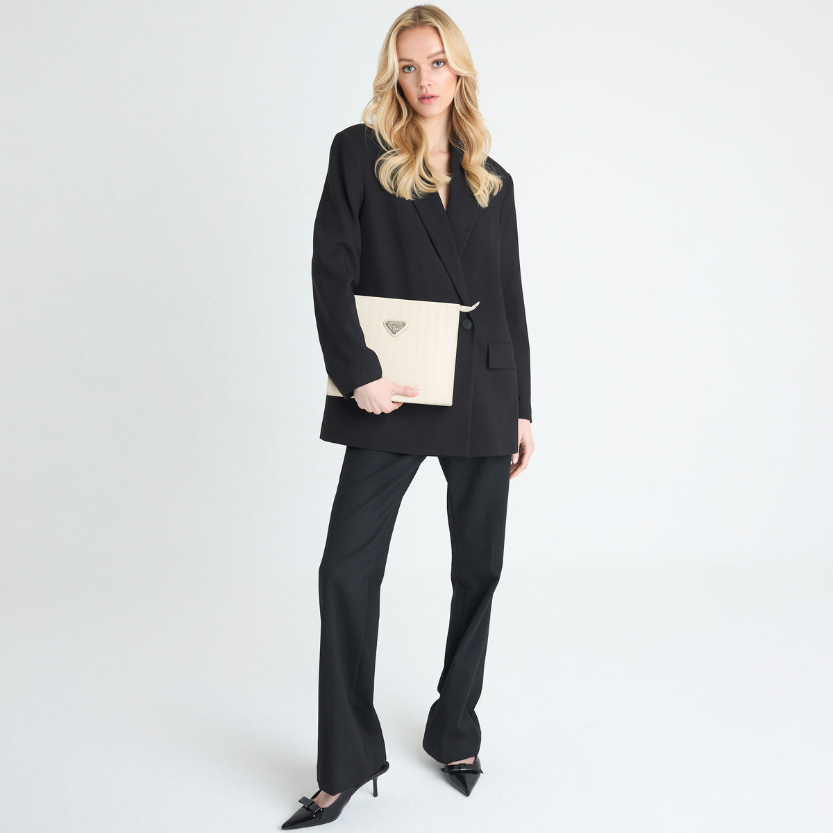 REUTE | Necessaire pearl weiss/silber- full body