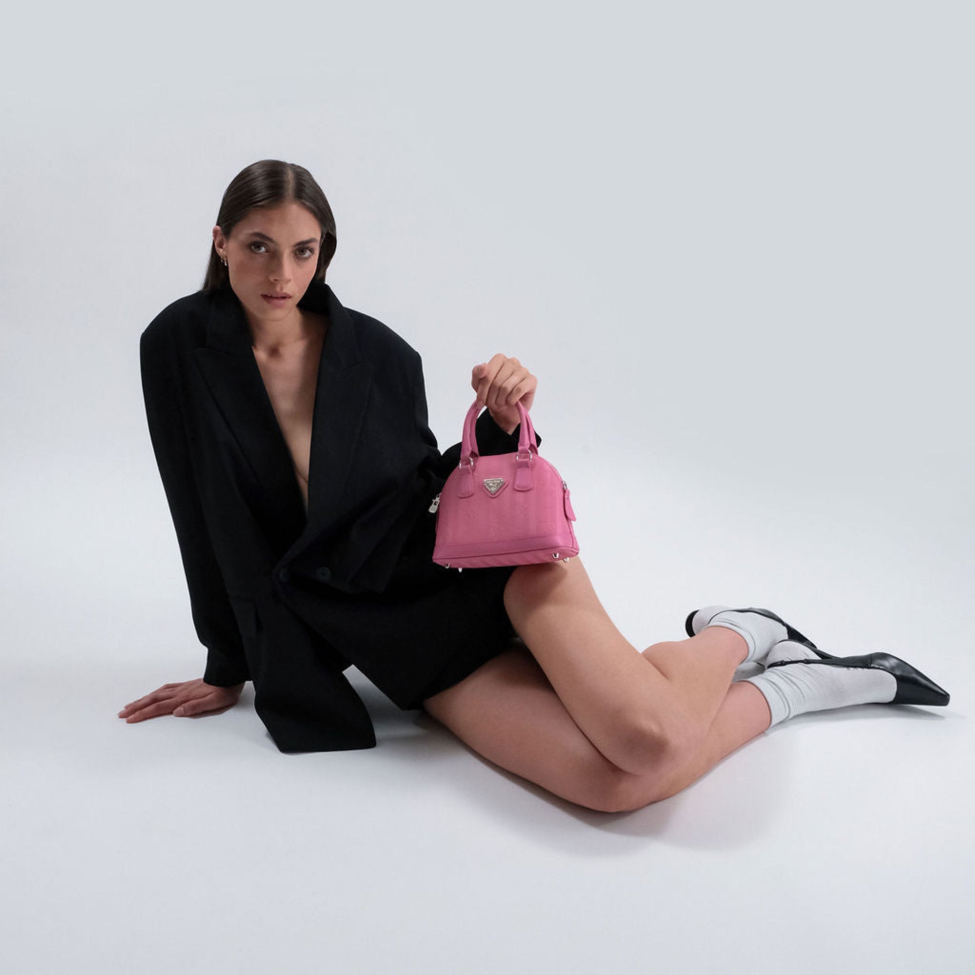 OETWIL | Handtasche Mollerus bubble pink/silber - ON BODY