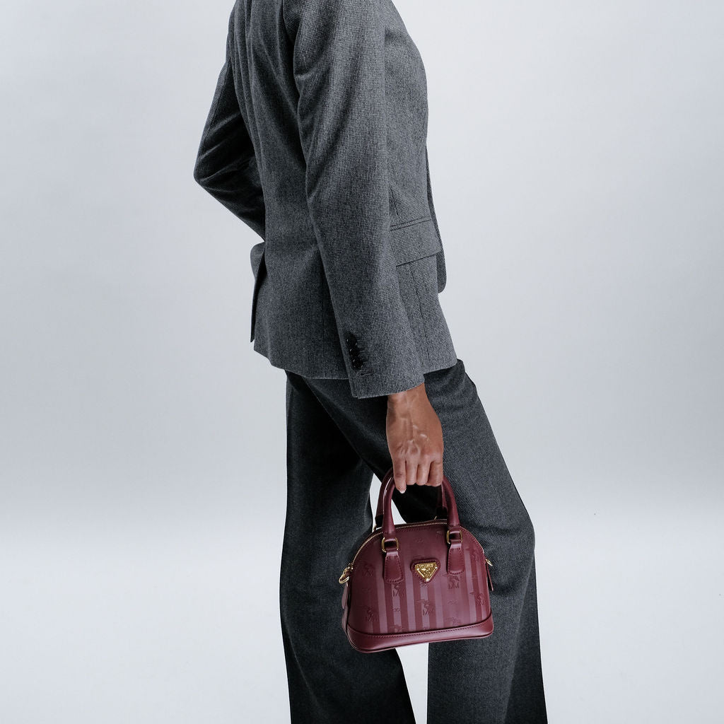 OETWIL | Handtasche antique rot/gold - ON BODY