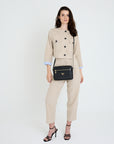 LONDON | Umhängetasche classic schwarz/gold - FULL BODY