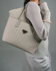 GENF | Shopper pearl weiss/silber - On body