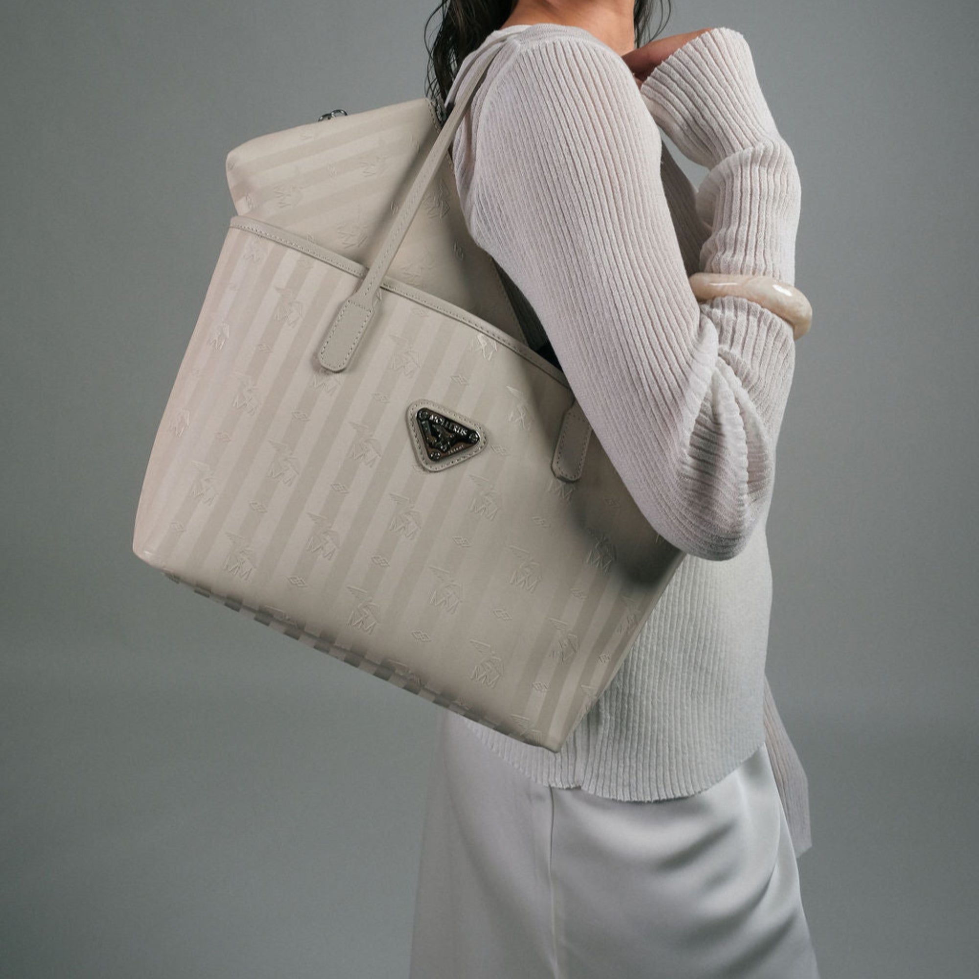 GENF | Shopper pearl weiss/silber - frontal