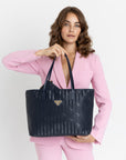 BERN | Shopper space blau/gold - closeup