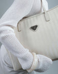 BERN | Shopper pearl weiss/silber - on body