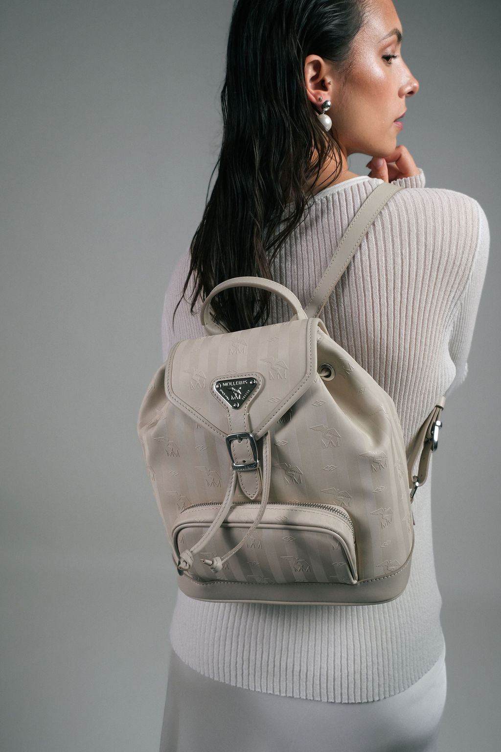 BRUGG | Rucksack pearl weiss/silber - frontal