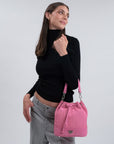 SION | Beuteltasche Mollerus bubble pink/silber - ON BODY