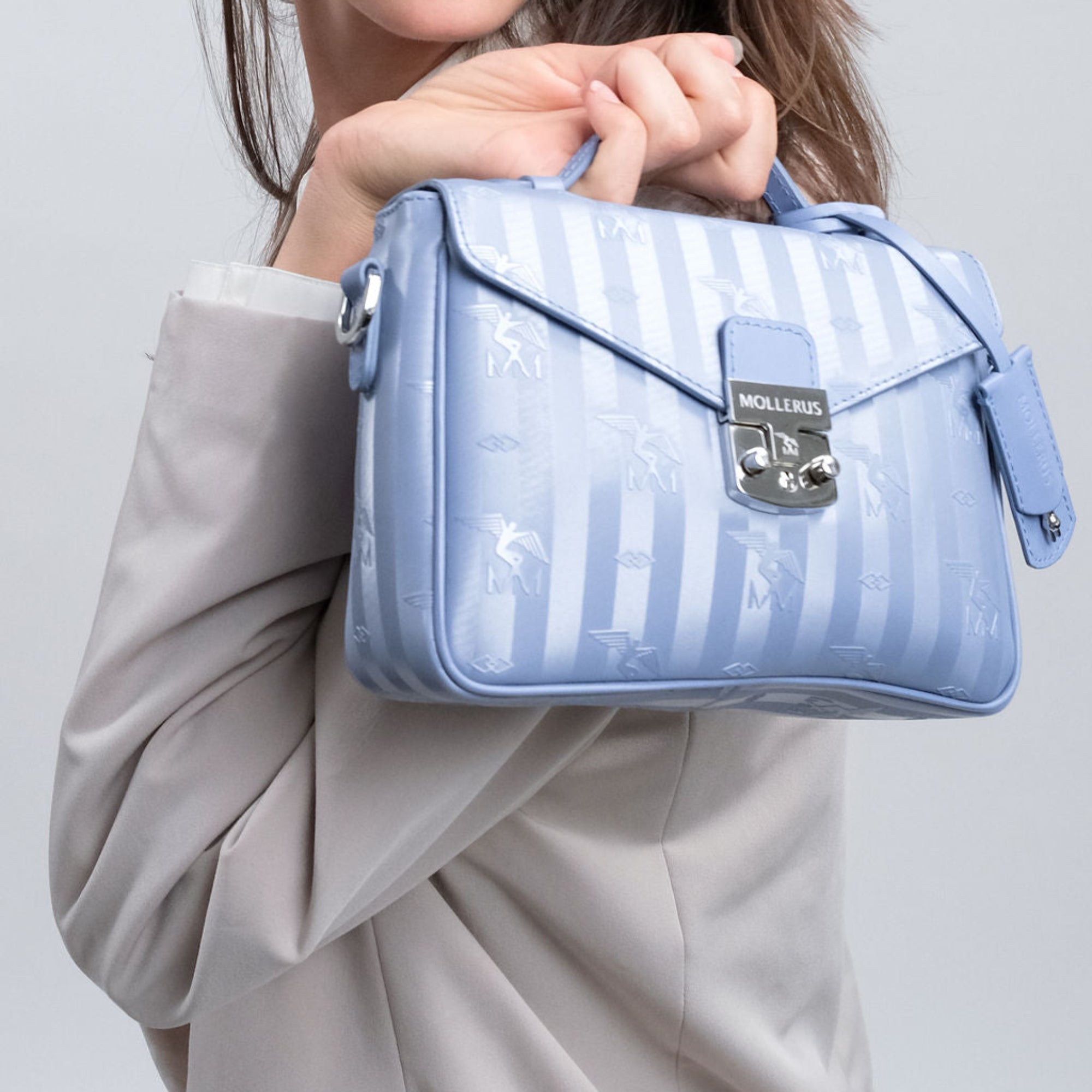 MARLY | Umhängetasche metallic silber/sky - onbody