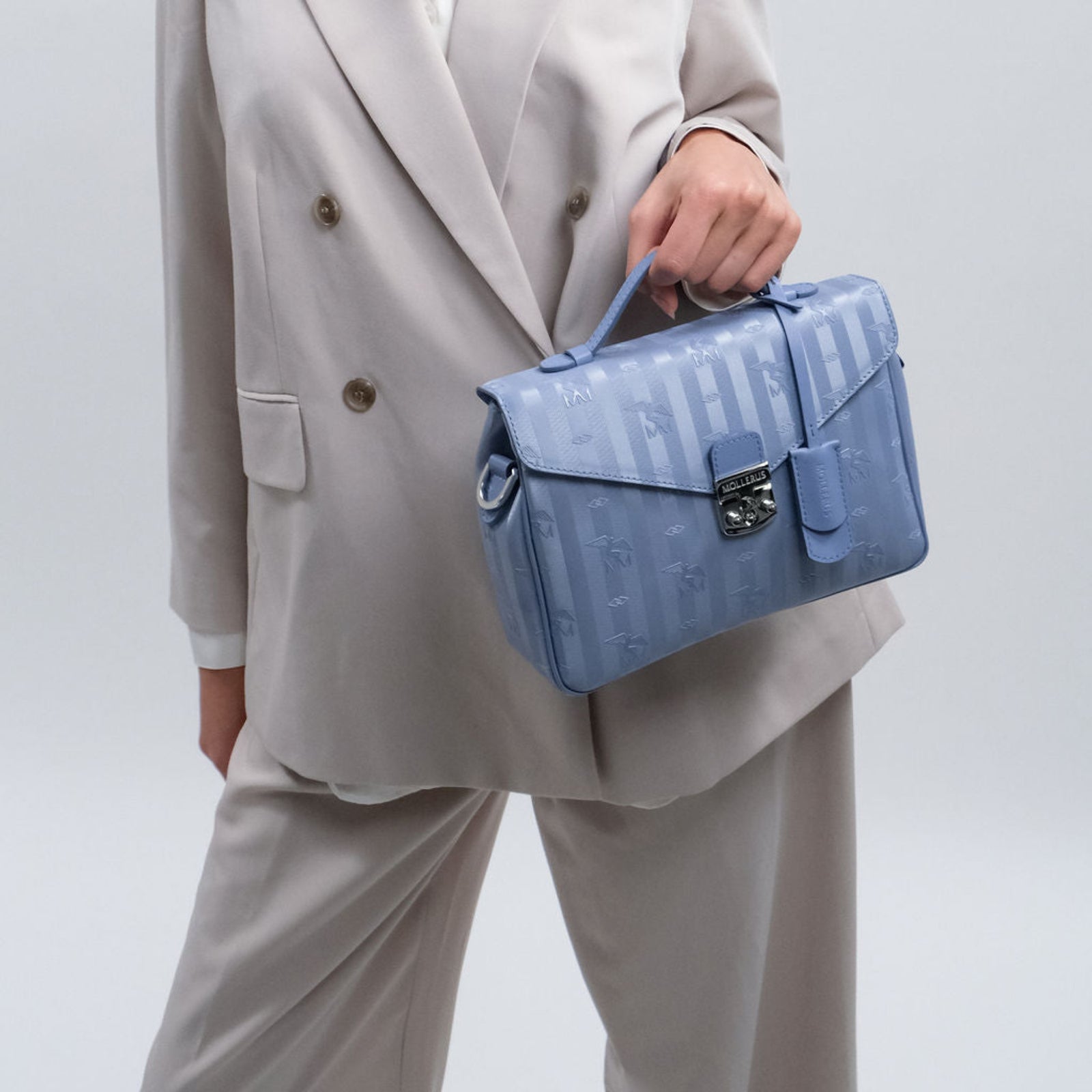 MARLY | Umhängetasche metallic silber/sky - frontal