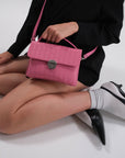 SIGNAU | Umhängetasche bubble pink/silber - on body