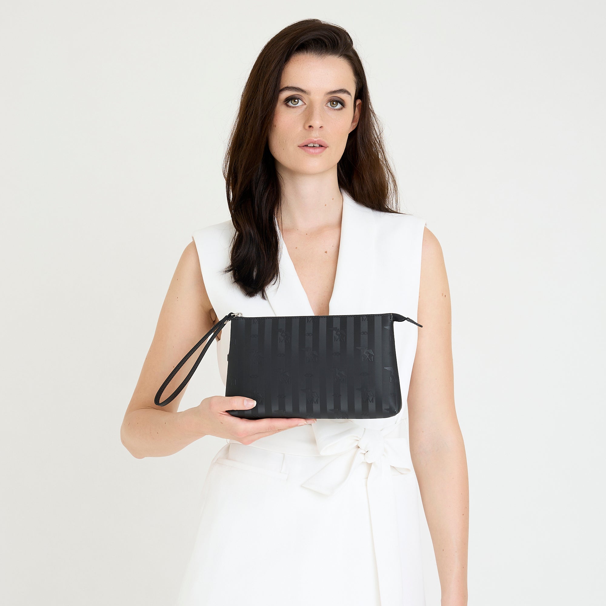 PIZOL | Necessaire classic schwarz/silber - ON BODY