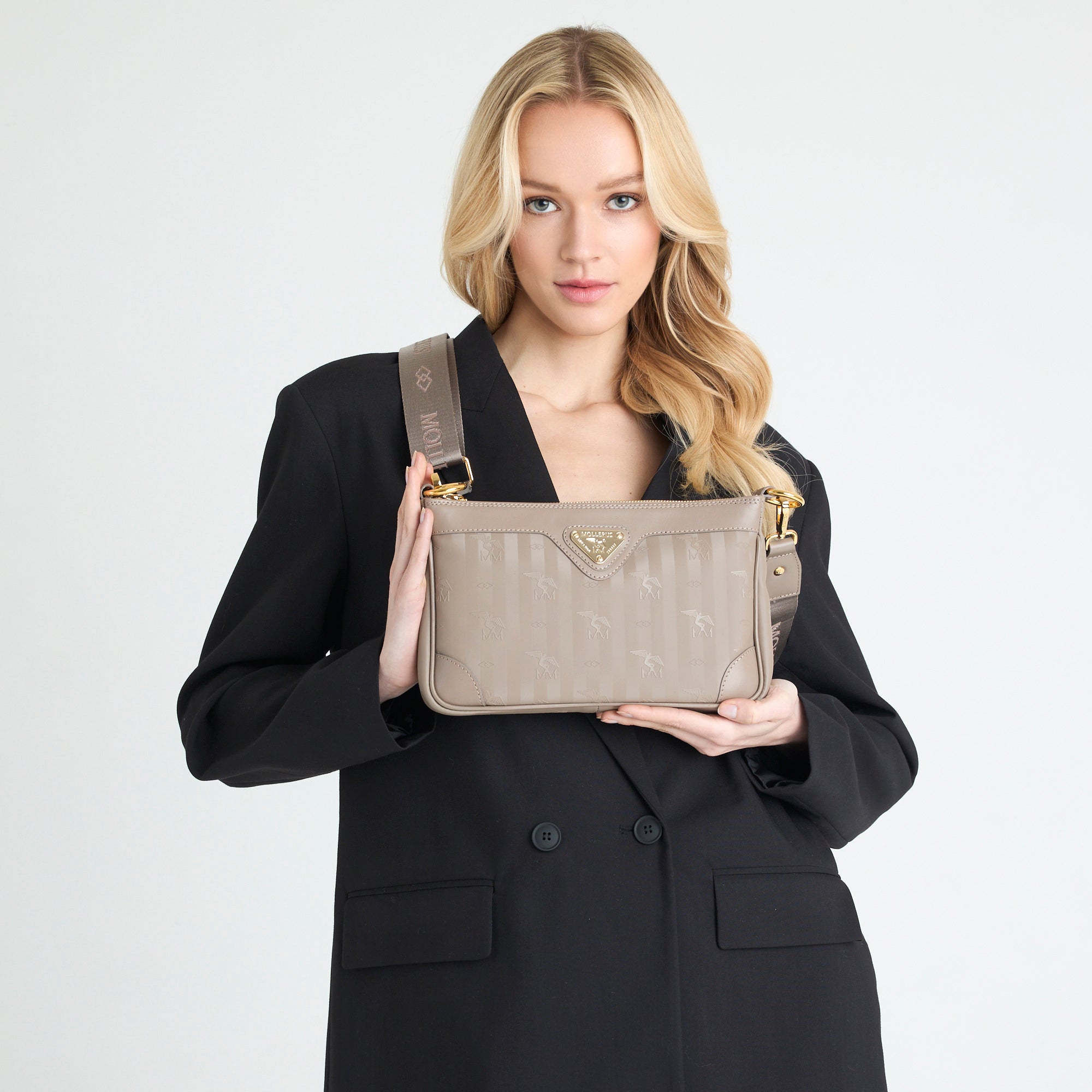 FLUMS | Umhängetasche taupe grau/gold - frontal